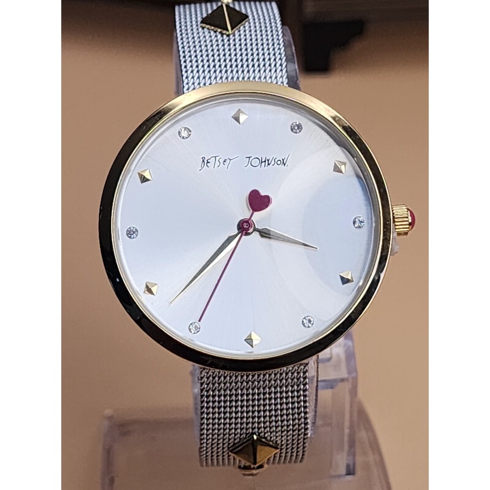 BETSEY JOHNSON Silver Mesh Band Gold Tone Studded Bracelet Watch Pink 🩷New Batt
